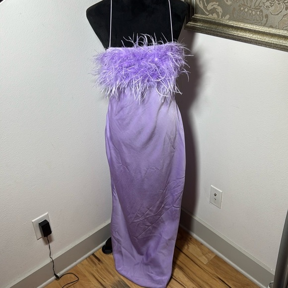 Pretty Little Things Lilac Satin Feather Maxi Dress smooth fit silhouette Sz 8 - Picture 4 of 8